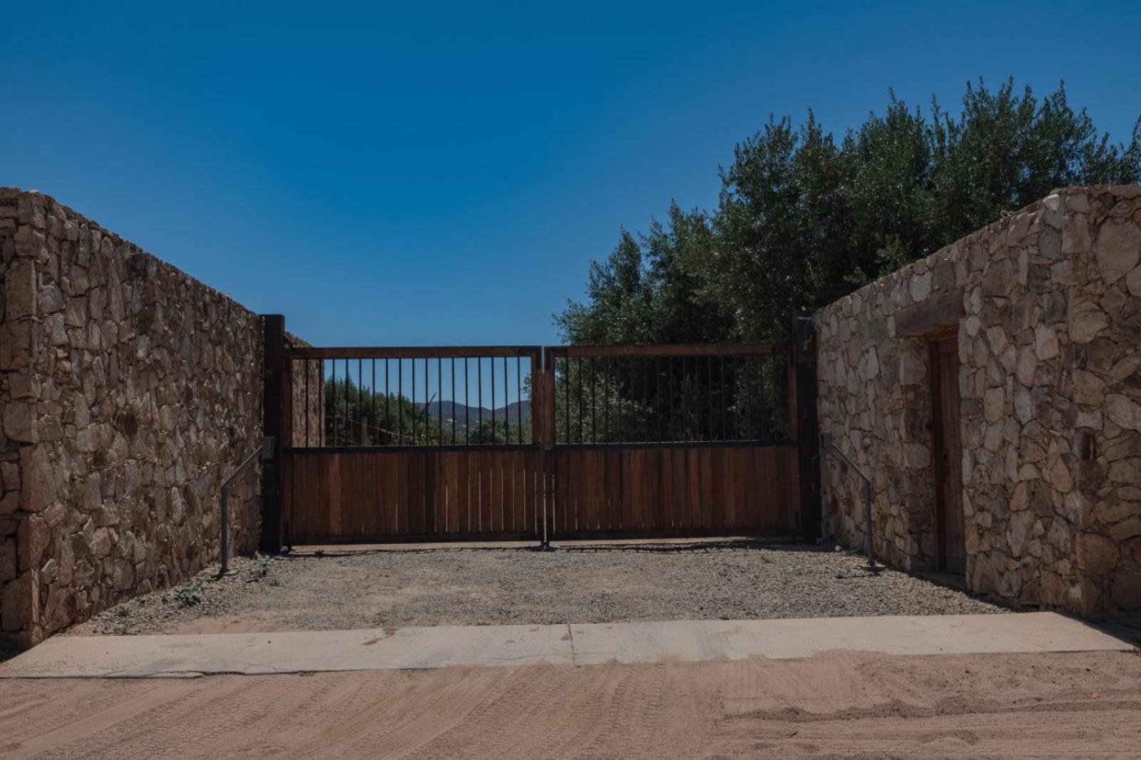 Alma Liebre Vinedos Del Valle Valle de Guadalupe Zewnętrze zdjęcie